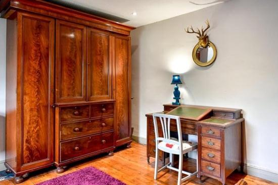 Quirky 4 Bedroom Apartment With Terrace คาร์ดิฟฟ์ ภายนอก รูปภาพ