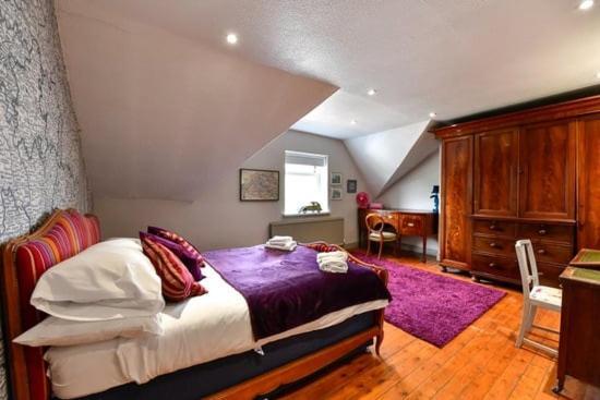 Quirky 4 Bedroom Apartment With Terrace คาร์ดิฟฟ์ ภายนอก รูปภาพ